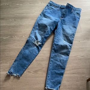 Madewell 10” high rise skinny distressed jeans